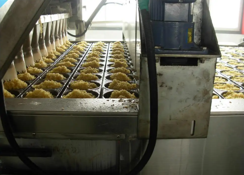  方便面生产设备如何润滑？